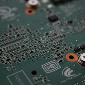 Jak rozwiązać problem "nie można wykonać zrzutu ekranu z powodu zasad zabezpieczeń"?