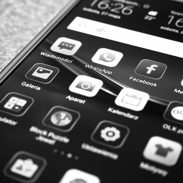 Jak oznaczyć wiadomość jako nieprzeczytaną na Messengerze?