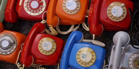 Dlaczego w dzisiejszych czasach warto rozważyć wybór telefonu bez dostępu do internetu?