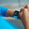 Dlaczego smartwatch nie pokazuje, kto dzwoni, i jak skonfigurować powiadomienia?