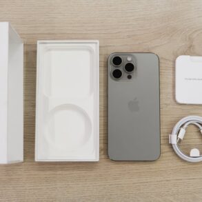 Jak ustawić przekierowanie połączeń na iPhone’ie?