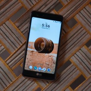 Przekierowanie połączeń Play - jak to działa i jakie są koszty?