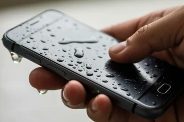 Jak usunąć wodę z iphone przez Water Eject lub skróty?