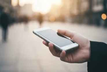 Znalazłem telefon jak znaleźć właściciela?