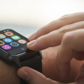 Co oznaczają ikony na smartwatchu?